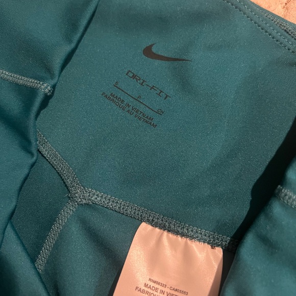 TWO PAIR of Nike Size SMALL Workout Leggings - Picture 5 of 6